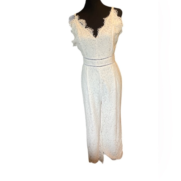 NWOT Ivory Lace Beach Wedding Strappy Jumpsuit, Honeymoon, Vacation, Size Large - Picture 6 of 13